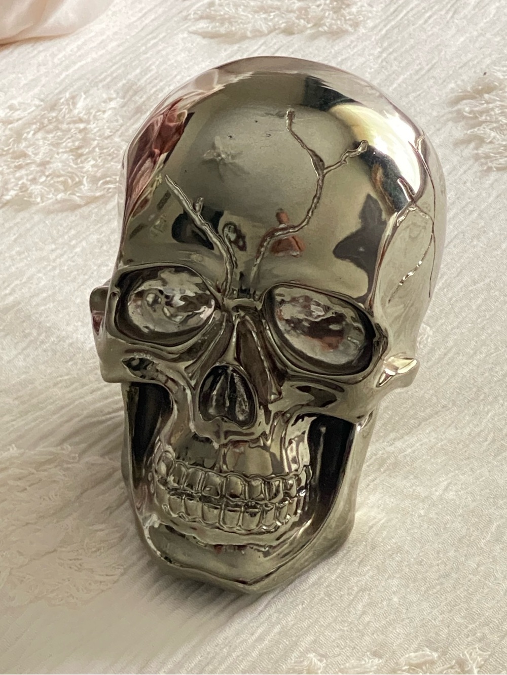 Gunmetal Silver Skull Sculpture Halloween